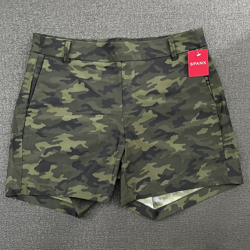 Spanx Sunshine 6” Camo Shorts